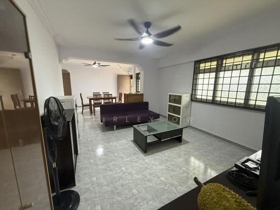 318 Tampines Street 33