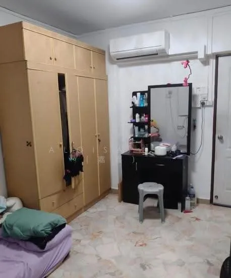 511 Jurong West Street 52 image 1 of 7