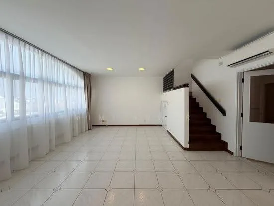 Siglap Centre image 1 of 5