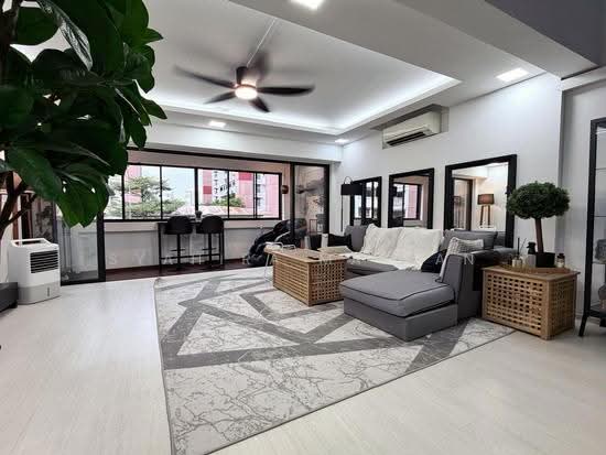 549 Jurong West Street 42