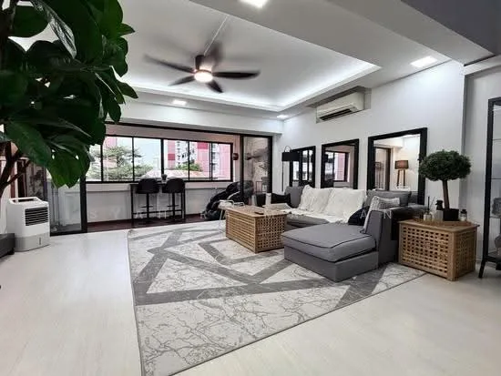 549 Jurong West Street 42 image 1 of 9