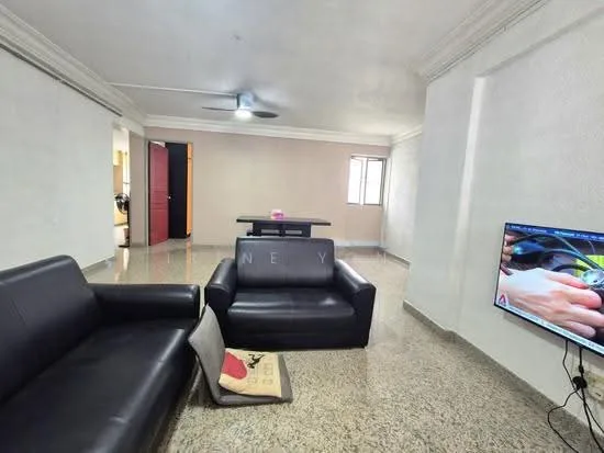 527 Jurong West Street 52 image 1 of 10