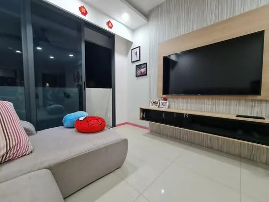 310C Punggol Walk image 1 of 8