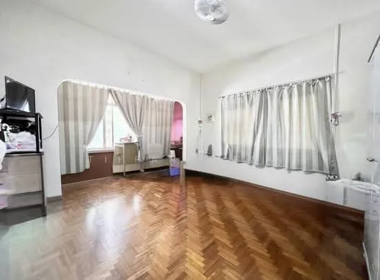 SUPER ATTRACTIVE! LAND 2600sqft 2 STY SEMI-D! image 1 of 3
