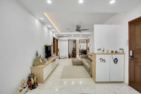 183 Bukit Batok West Avenue 8 image 1 of 10