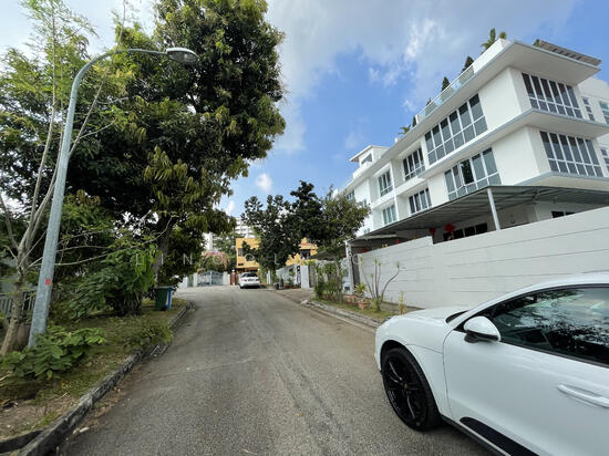 Robey Crescent photo 2