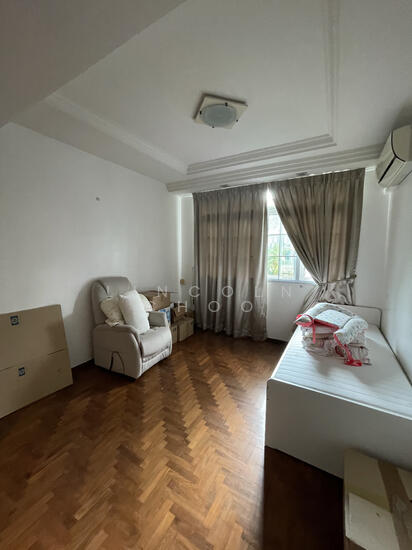 Robey Crescent photo 4