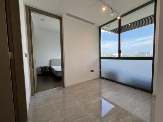 LEEDON GREEN photo 6