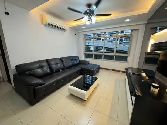305A Punggol Road image 1 of 9