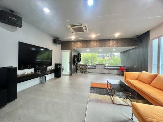 Loyang Villas image 1 of 10