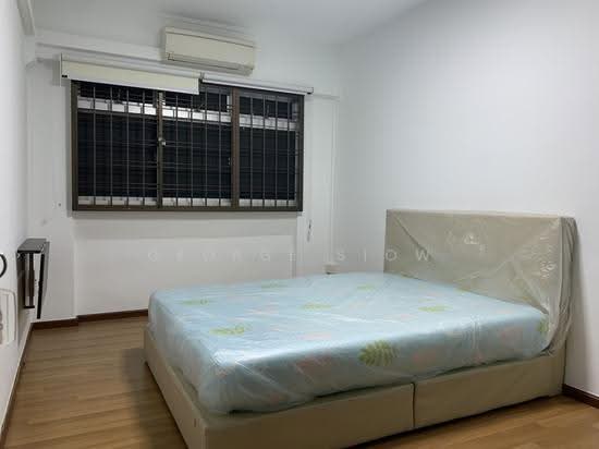 372 TAMPINES STREET 34 photo 5