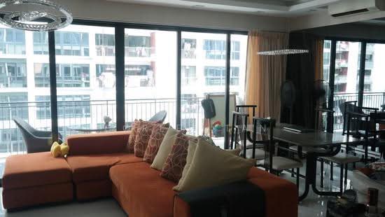 Riverparc Residence photo 2