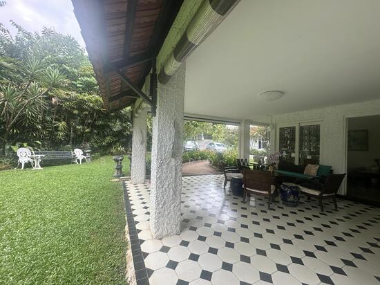 Good class Bungalow Bin Tong Park image 1 of 10