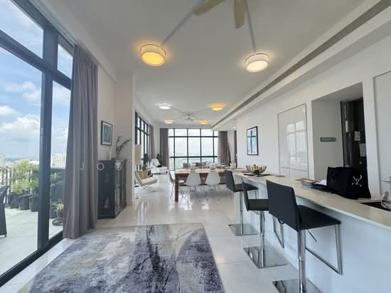 D'LEEDON image 1 of 10