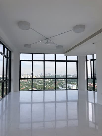 D'LEEDON photo 2