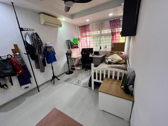 513 PASIR RIS STREET 52 photo 4
