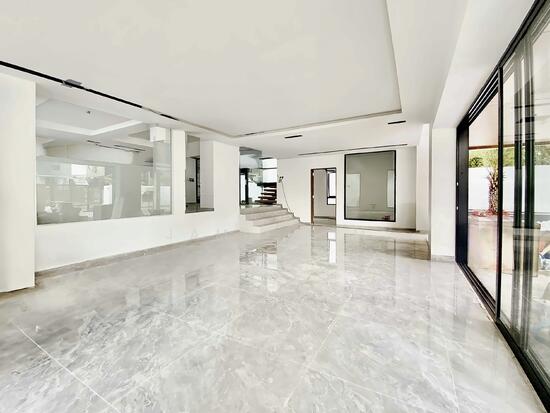 Seletar Hills Estate
