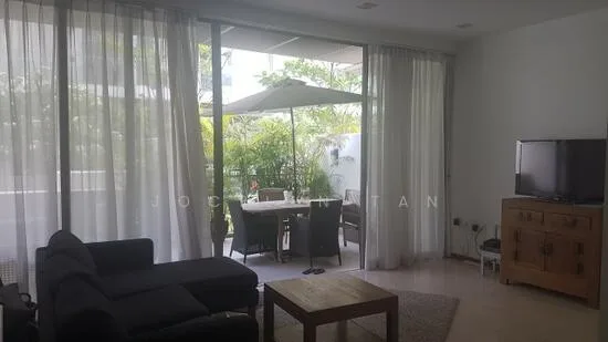 Este Villa image 1 of 4