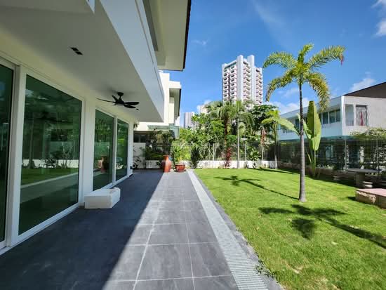 Katong/Amber/Meyer Semi-Detached House image 1 of 10