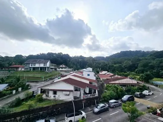 Unblock Nature View! Huge and Independent Unit in Fuyong Estate for Rent! image 1 of 5