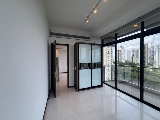 THE SCOTTS TOWER photo 3