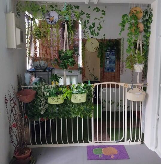 146 POTONG PASIR AVENUE 1