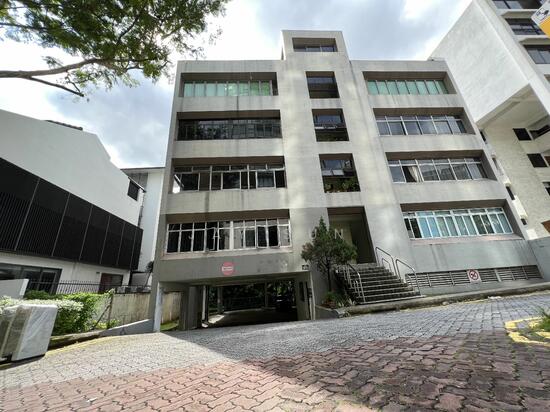 140 Emerald Hill Road photo 3