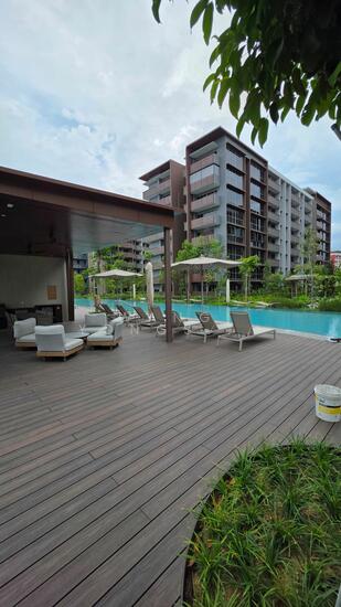 Pasir Ris 8 photo 2