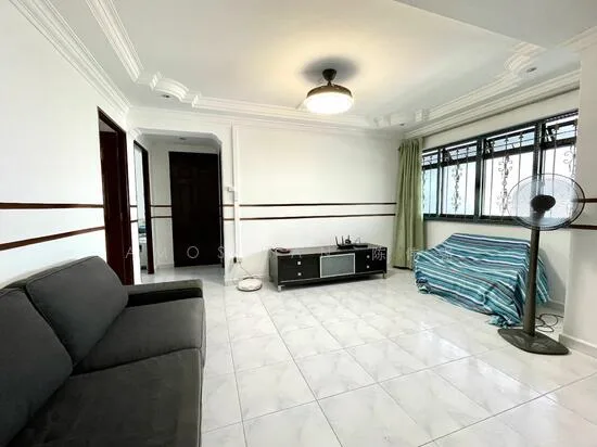 725 Woodlands Avenue 6 image 1 of 8