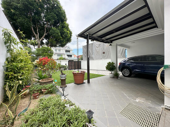 ★ 3 Storey Corner-Terrace ★ Create your dream home to fit your lifestyle perfectly! ★ image 1 of 10