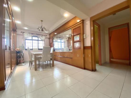 522 Woodlands Drive 14 photo 5