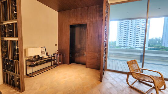MEYERHOUSE photo 5