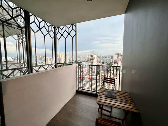 GEM RESIDENCES photo 3