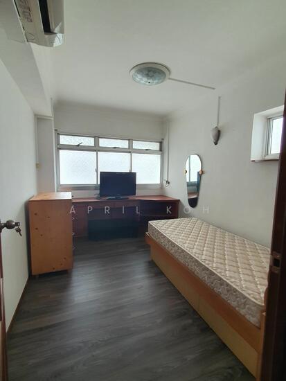 280 Toh Guan Road photo 2