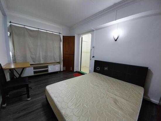 280 Toh Guan Road photo 3