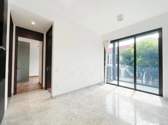 Jervois Prive image 1 of 10