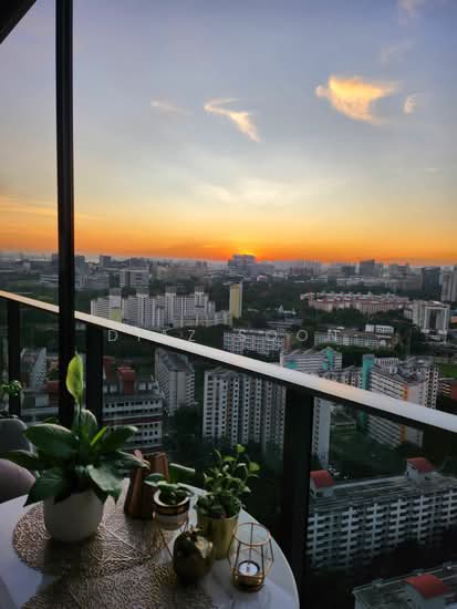 STIRLING RESIDENCES photo 2