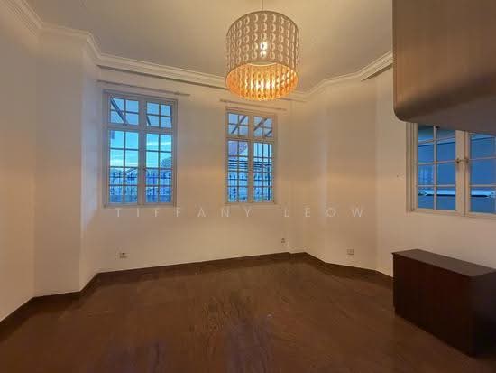 *** 15M FRONTAGE!!! 2.5 STY SEMI-D NEAR BRIGHT HILL MRT photo 2