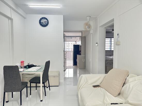 549 ANG MO KIO AVENUE 10 image 1 of 10