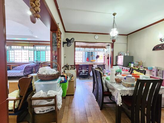 609 ELIAS ROAD photo 3