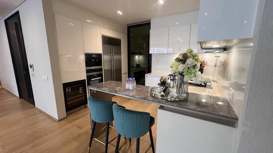 Eden Residences Capitol photo 6