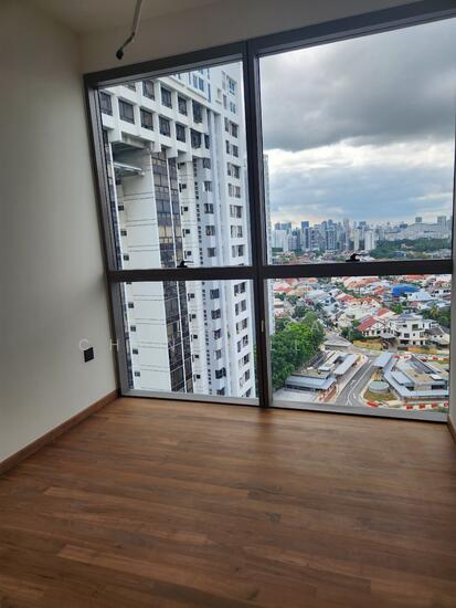 COASTLINE RESIDENCES photo 6