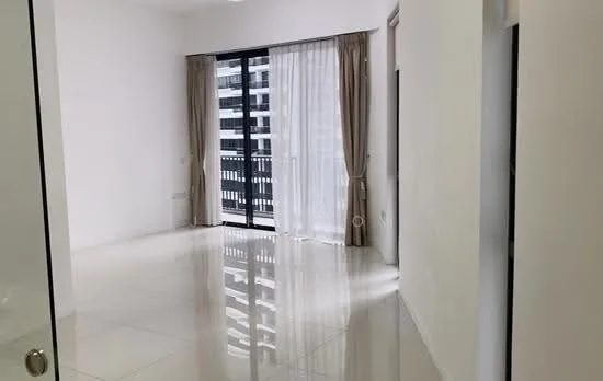 D'Leedon image 1 of 10