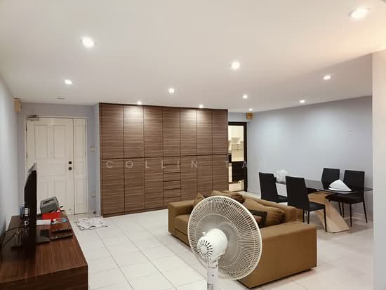 196 RIVERVALE DRIVE image 1 of 8