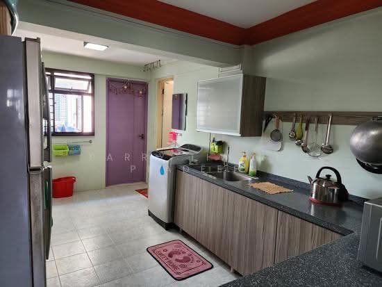 86 WHAMPOA DRIVE photo 2