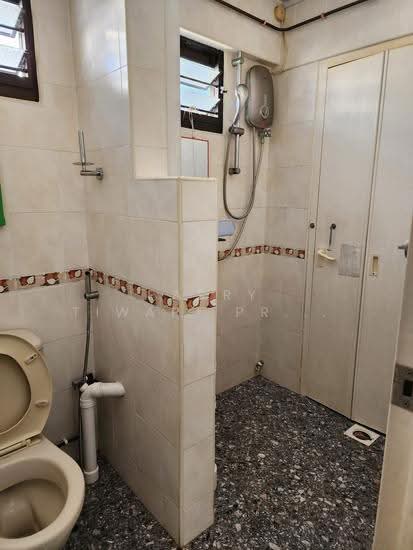 86 WHAMPOA DRIVE photo 4