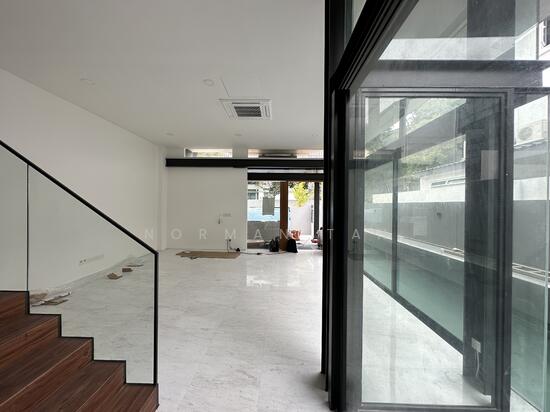 Li Hwan Drive photo 3