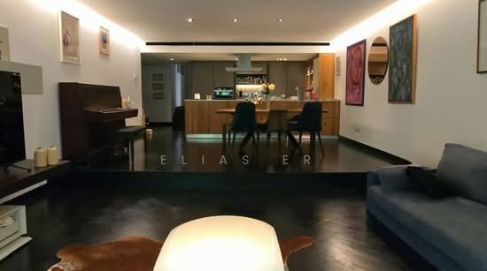CRYSTAL COURT photo 4