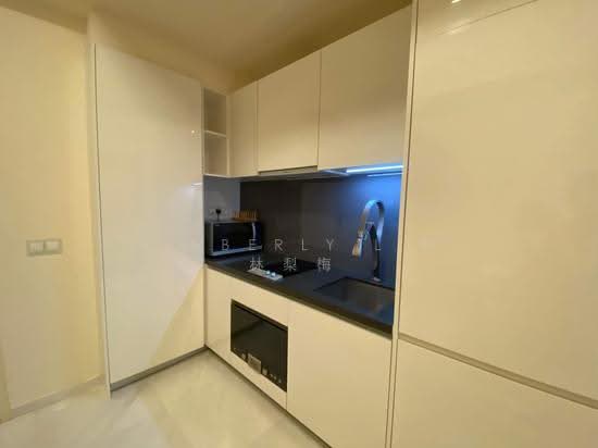 Lincoln Suites photo 2