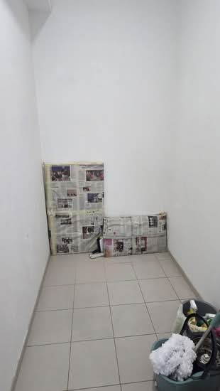 THE METROPOLITAN CONDOMINIUM photo 3